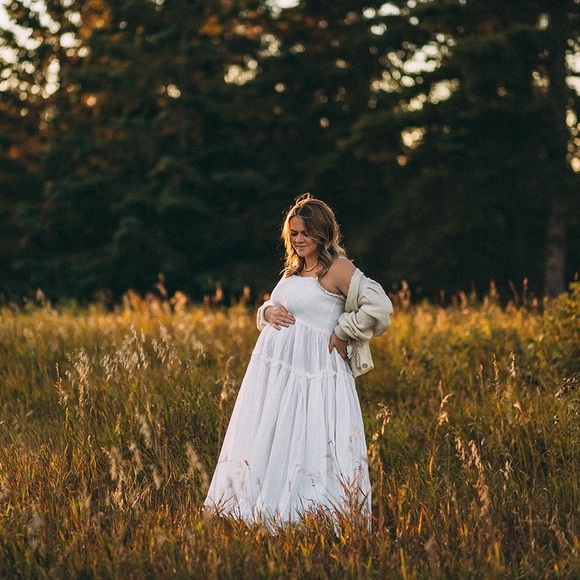 White maternity dress - Picture 2 of 3
